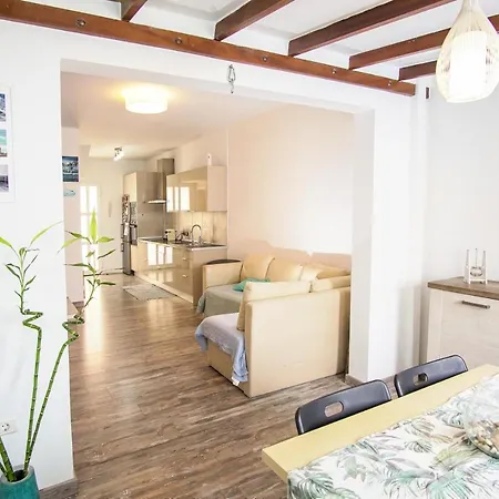 Apartment Chachouse *